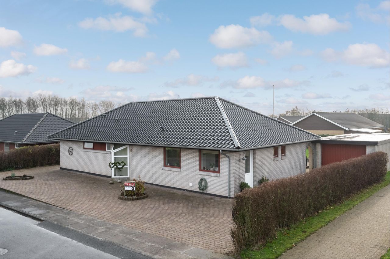 image 01